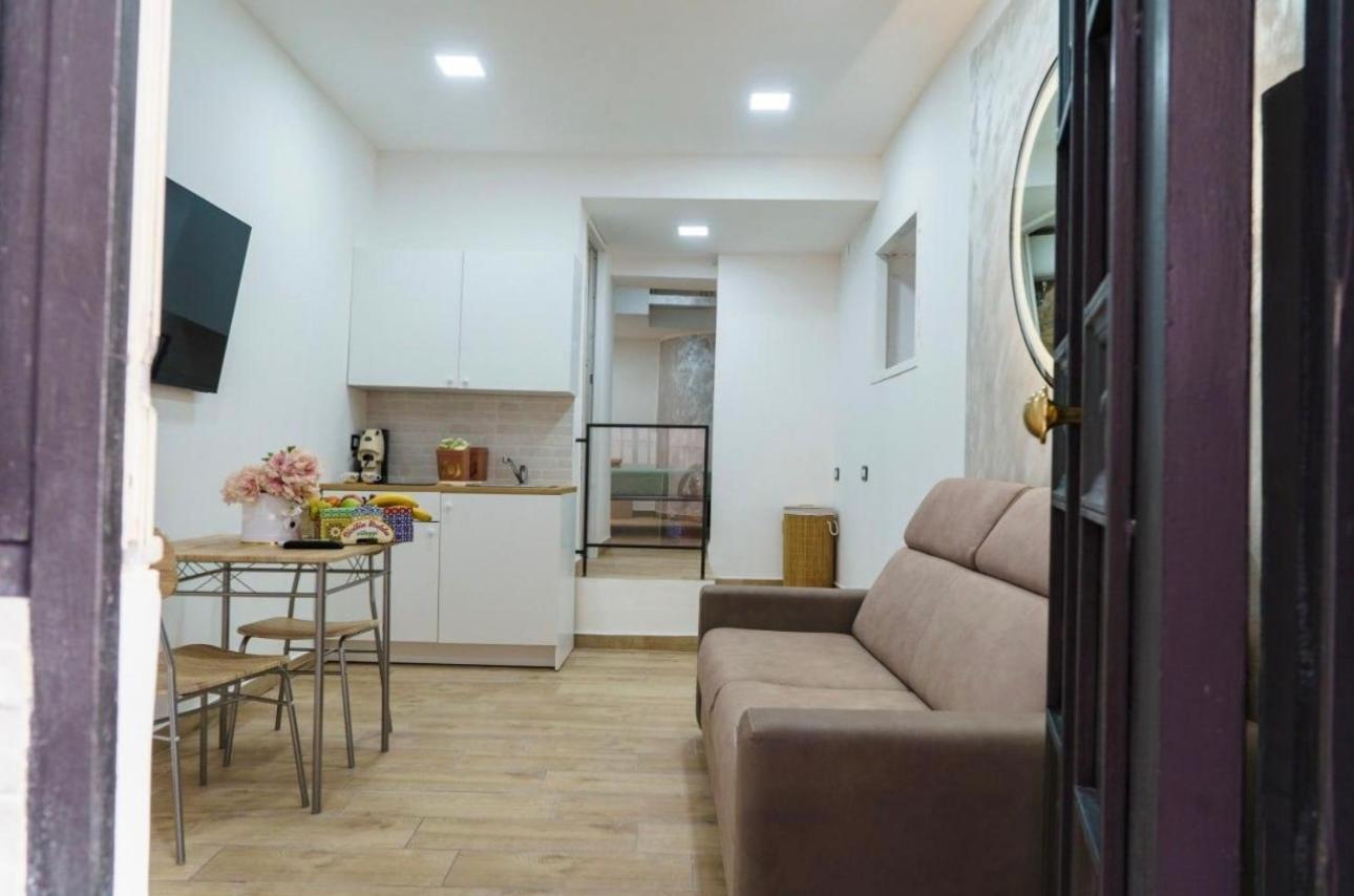 Anita S Home เนเปิลส์ ภายนอก รูปภาพ