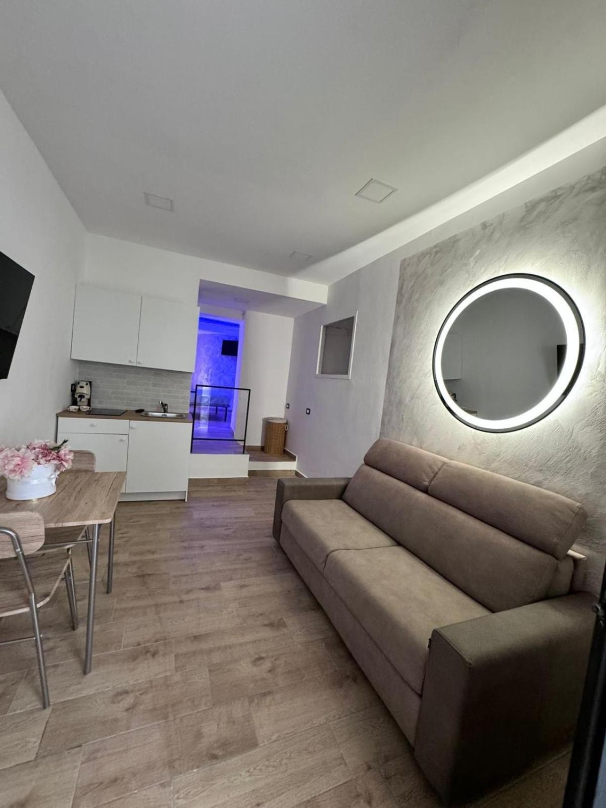 Anita S Home เนเปิลส์ ภายนอก รูปภาพ